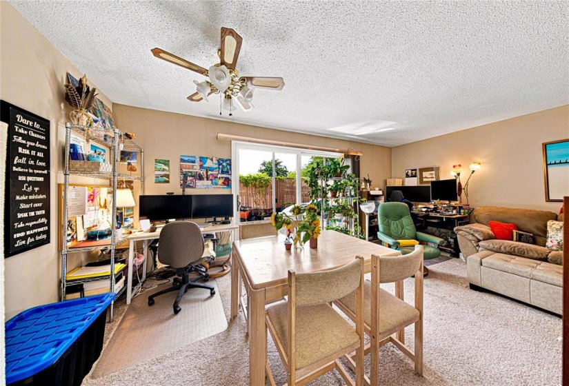 246 Roslyn, 2 Bedroom Bedrooms, 8 Room Rooms,1 BathroomBathrooms,Condominium,For Sale,Roslyn,0