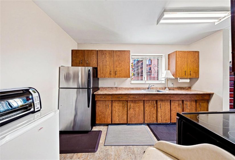 246 Roslyn, 2 Bedroom Bedrooms, 8 Room Rooms,1 BathroomBathrooms,Condominium,For Sale,Roslyn,0