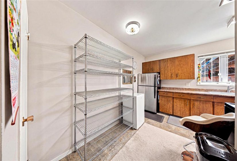 246 Roslyn, 2 Bedroom Bedrooms, 8 Room Rooms,1 BathroomBathrooms,Condominium,For Sale,Roslyn,0