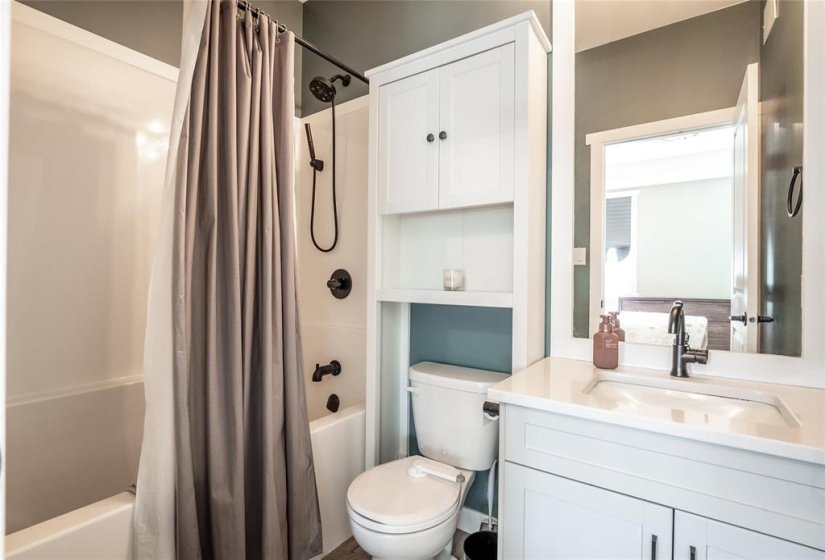 450 George, 3 Bedroom Bedrooms, 11 Room Rooms,3 BathroomBathrooms,Residential,For Sale,George,0
