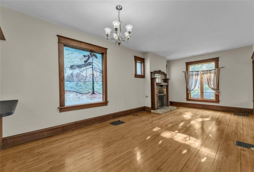 96 Tache, 2 Bedroom Bedrooms, 9 Room Rooms,2 BathroomBathrooms,Residential,For Sale,Tache,0