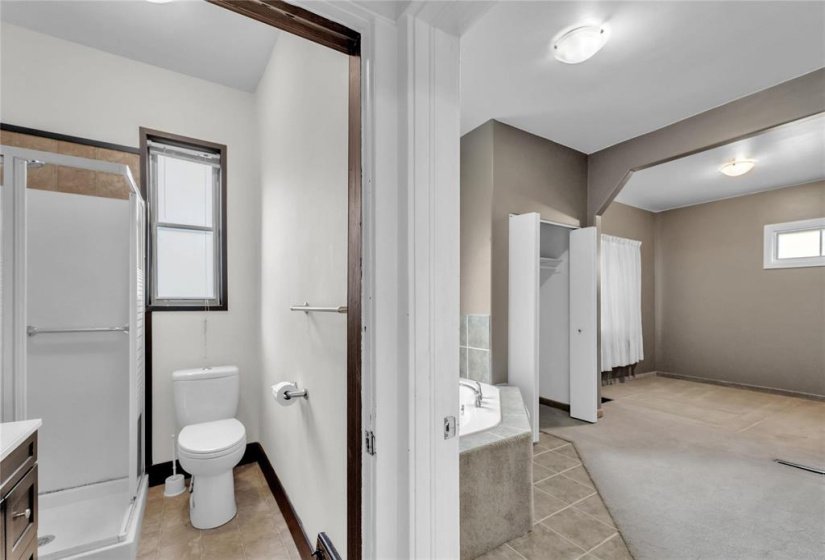 96 Tache, 2 Bedroom Bedrooms, 9 Room Rooms,2 BathroomBathrooms,Residential,For Sale,Tache,0