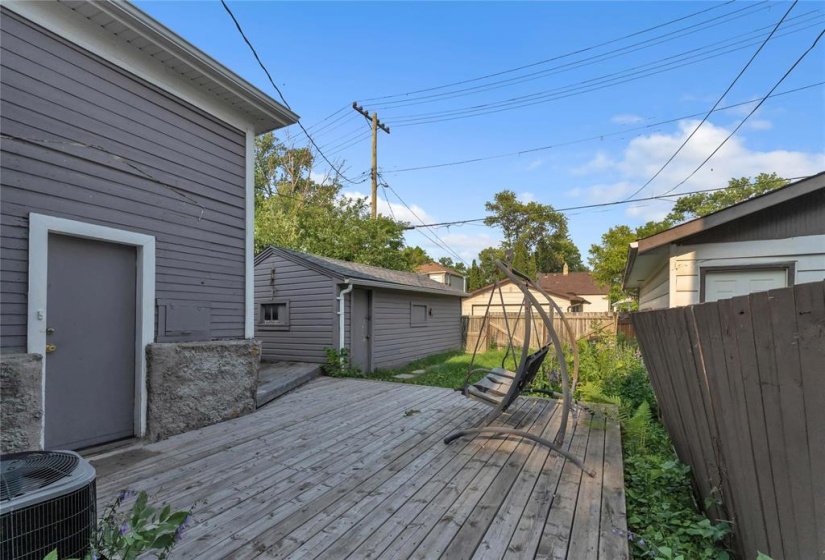 96 Tache, 2 Bedroom Bedrooms, 9 Room Rooms,2 BathroomBathrooms,Residential,For Sale,Tache,0