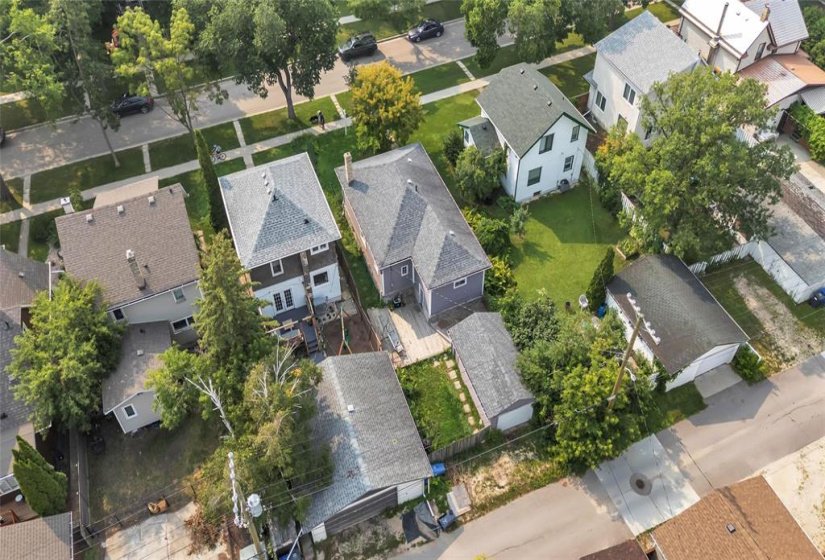 96 Tache, 2 Bedroom Bedrooms, 9 Room Rooms,2 BathroomBathrooms,Residential,For Sale,Tache,0
