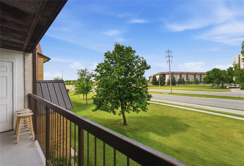 197 Victor Lewis, 3 Bedroom Bedrooms, 9 Room Rooms,1 BathroomBathrooms,Condominium,For Sale,Victor Lewis,0