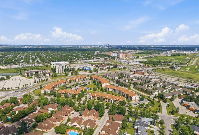 197 Victor Lewis, 3 Bedroom Bedrooms, 9 Room Rooms,1 BathroomBathrooms,Condominium,For Sale,Victor Lewis,0