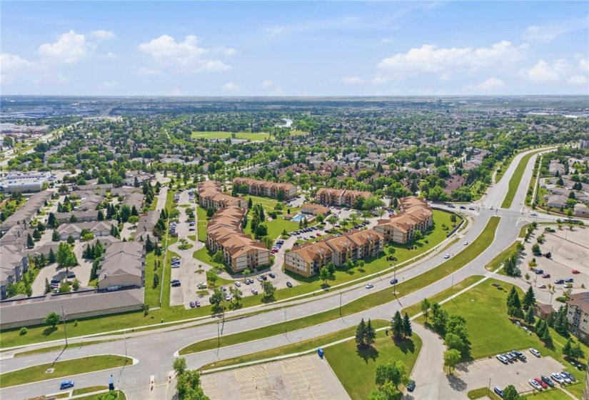 197 Victor Lewis, 3 Bedroom Bedrooms, 9 Room Rooms,1 BathroomBathrooms,Condominium,For Sale,Victor Lewis,0