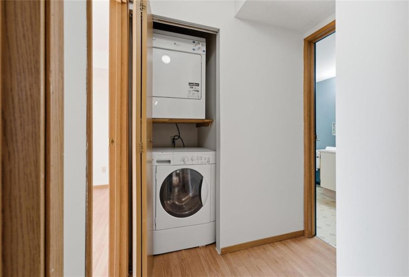 120 Plaza, 2 Bedroom Bedrooms, 7 Room Rooms,1 BathroomBathrooms,Condominium,For Sale,Plaza,0