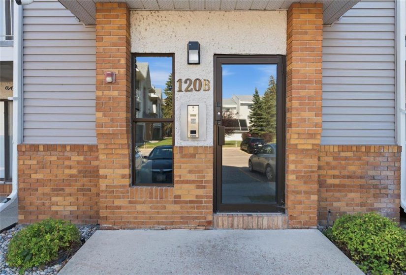 120 Plaza, 2 Bedroom Bedrooms, 7 Room Rooms,1 BathroomBathrooms,Condominium,For Sale,Plaza,0