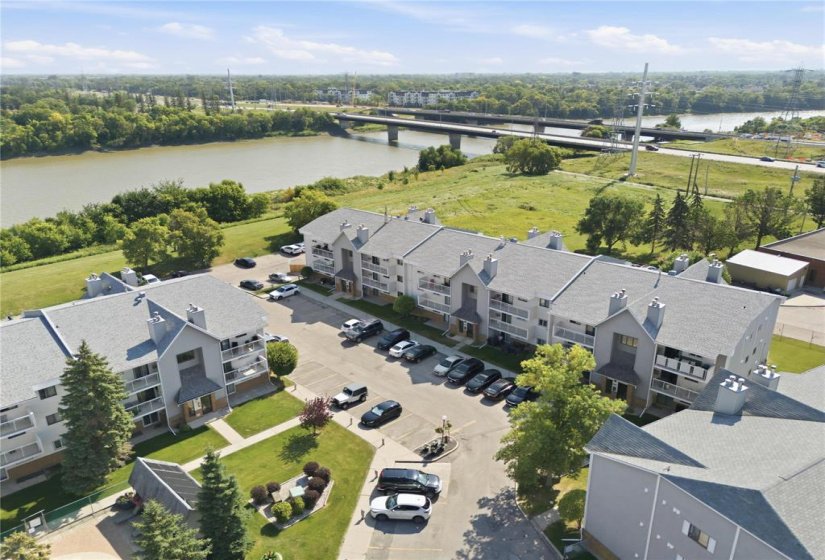120 Plaza, 2 Bedroom Bedrooms, 7 Room Rooms,1 BathroomBathrooms,Condominium,For Sale,Plaza,0