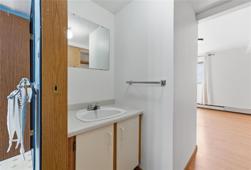 120 Plaza, 2 Bedroom Bedrooms, 7 Room Rooms,1 BathroomBathrooms,Condominium,For Sale,Plaza,0