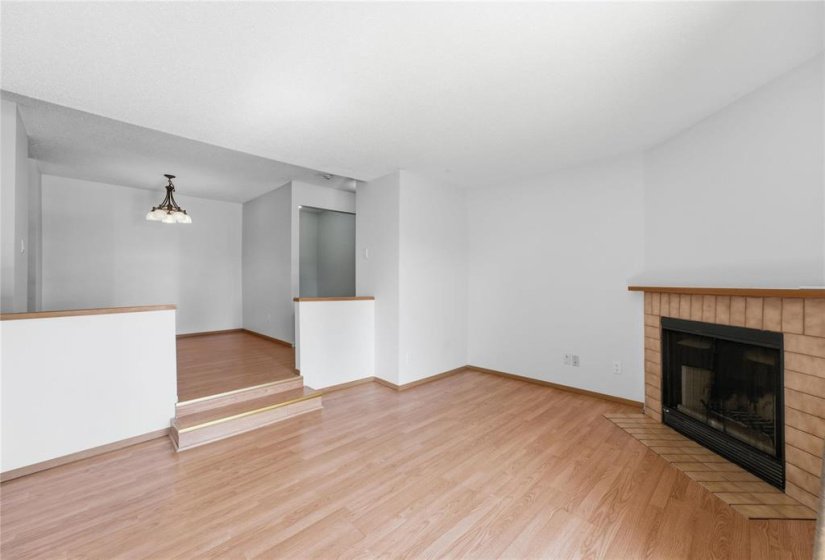 120 Plaza, 2 Bedroom Bedrooms, 7 Room Rooms,1 BathroomBathrooms,Condominium,For Sale,Plaza,0