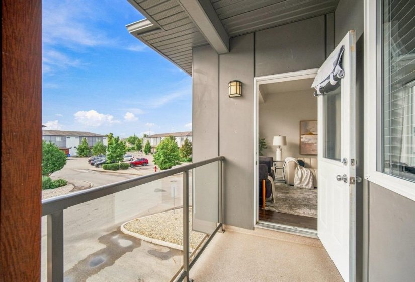 1355 Lee, 2 Bedroom Bedrooms, 6 Room Rooms,2 BathroomBathrooms,Condominium,For Sale,Lee,0