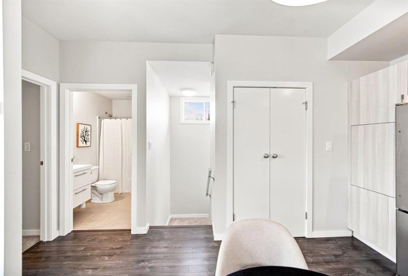 1355 Lee, 2 Bedroom Bedrooms, 6 Room Rooms,2 BathroomBathrooms,Condominium,For Sale,Lee,0