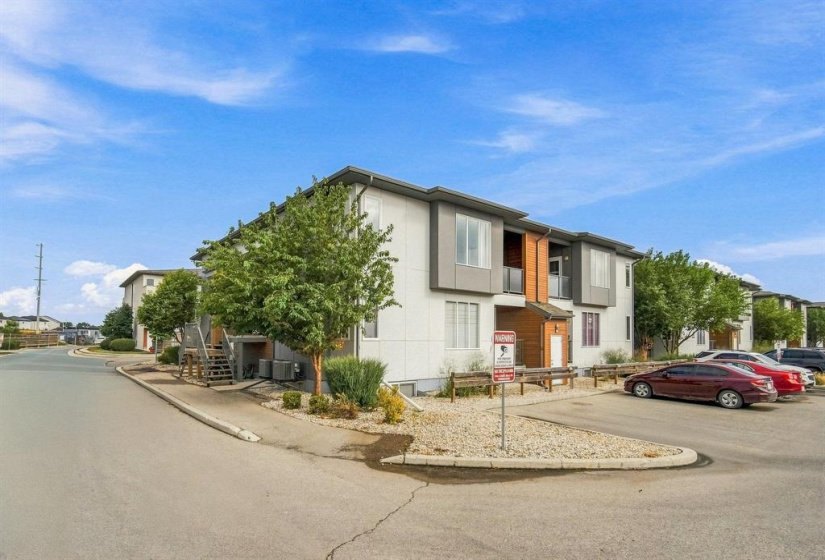1355 Lee, 2 Bedroom Bedrooms, 6 Room Rooms,2 BathroomBathrooms,Condominium,For Sale,Lee,0