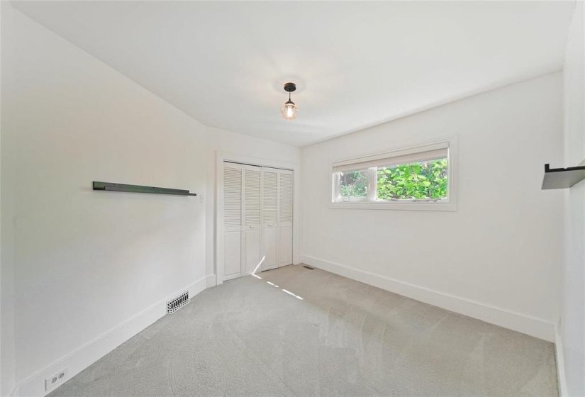 16 Cunnington, 2 Bedroom Bedrooms, 8 Room Rooms,1 BathroomBathrooms,Residential,For Sale,Cunnington,0