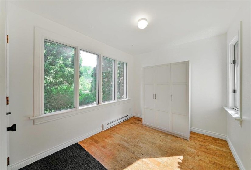 16 Cunnington, 2 Bedroom Bedrooms, 8 Room Rooms,1 BathroomBathrooms,Residential,For Sale,Cunnington,0