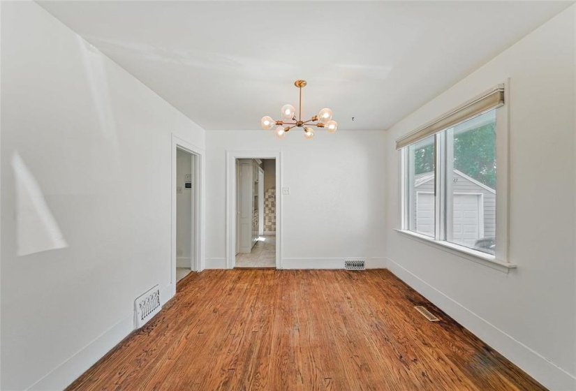 16 Cunnington, 2 Bedroom Bedrooms, 8 Room Rooms,1 BathroomBathrooms,Residential,For Sale,Cunnington,0