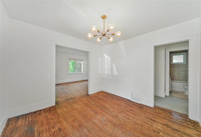 16 Cunnington, 2 Bedroom Bedrooms, 8 Room Rooms,1 BathroomBathrooms,Residential,For Sale,Cunnington,0
