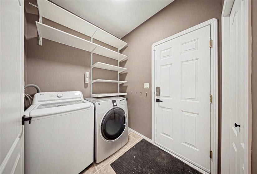 31 Treasure, 3 Bedroom Bedrooms, 15 Room Rooms,3 BathroomBathrooms,Residential,For Sale,Treasure,0