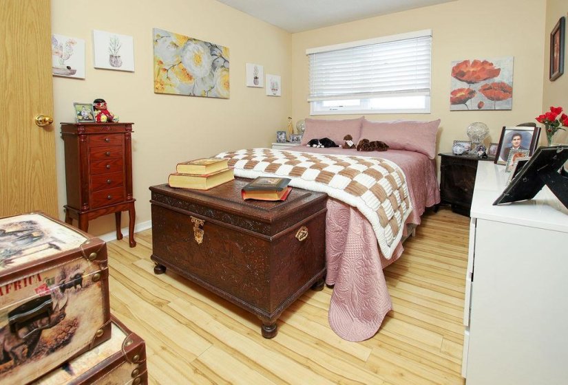 193 Watson, 2 Bedroom Bedrooms, 8 Room Rooms,1 BathroomBathrooms,Condominium,For Sale,Watson,0