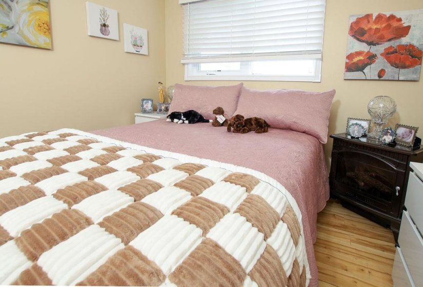 193 Watson, 2 Bedroom Bedrooms, 8 Room Rooms,1 BathroomBathrooms,Condominium,For Sale,Watson,0