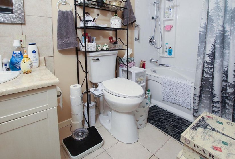 193 Watson, 2 Bedroom Bedrooms, 8 Room Rooms,1 BathroomBathrooms,Condominium,For Sale,Watson,0