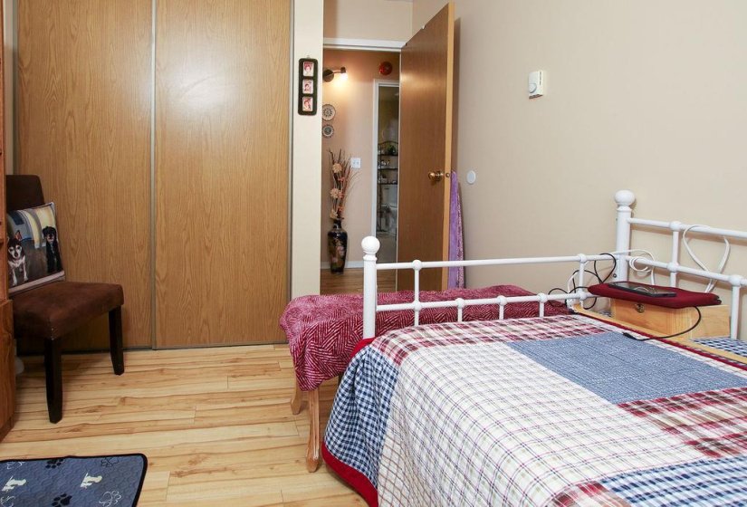 193 Watson, 2 Bedroom Bedrooms, 8 Room Rooms,1 BathroomBathrooms,Condominium,For Sale,Watson,0