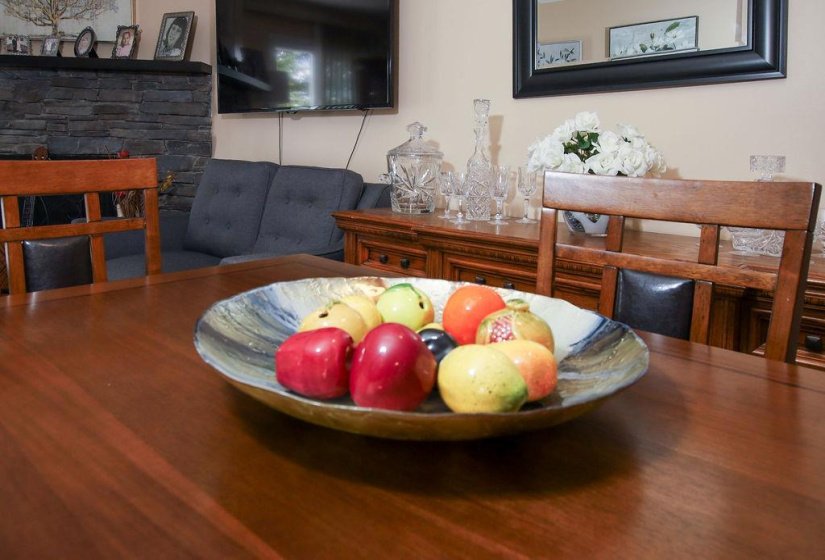 193 Watson, 2 Bedroom Bedrooms, 8 Room Rooms,1 BathroomBathrooms,Condominium,For Sale,Watson,0