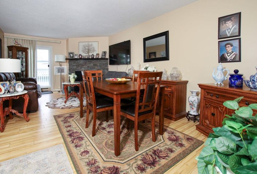 193 Watson, 2 Bedroom Bedrooms, 8 Room Rooms,1 BathroomBathrooms,Condominium,For Sale,Watson,0