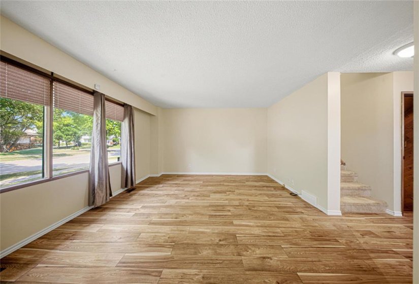 178 Pentland, 3 Bedroom Bedrooms, 12 Room Rooms,1 BathroomBathrooms,Residential,For Sale,Pentland,0