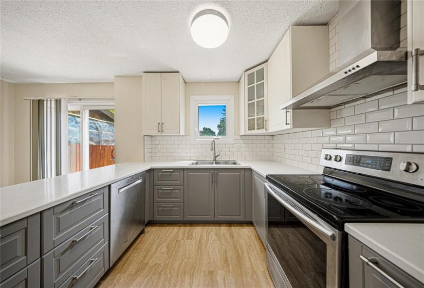 178 Pentland, 3 Bedroom Bedrooms, 12 Room Rooms,1 BathroomBathrooms,Residential,For Sale,Pentland,0
