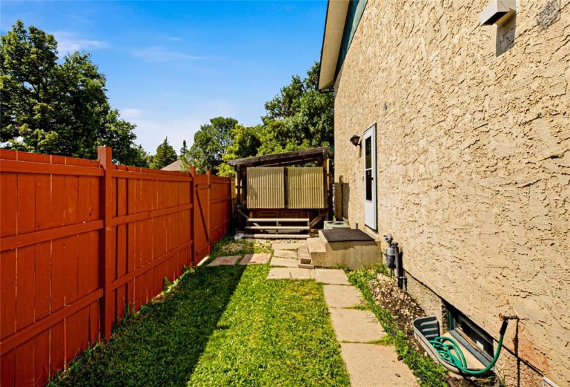 178 Pentland, 3 Bedroom Bedrooms, 12 Room Rooms,1 BathroomBathrooms,Residential,For Sale,Pentland,0
