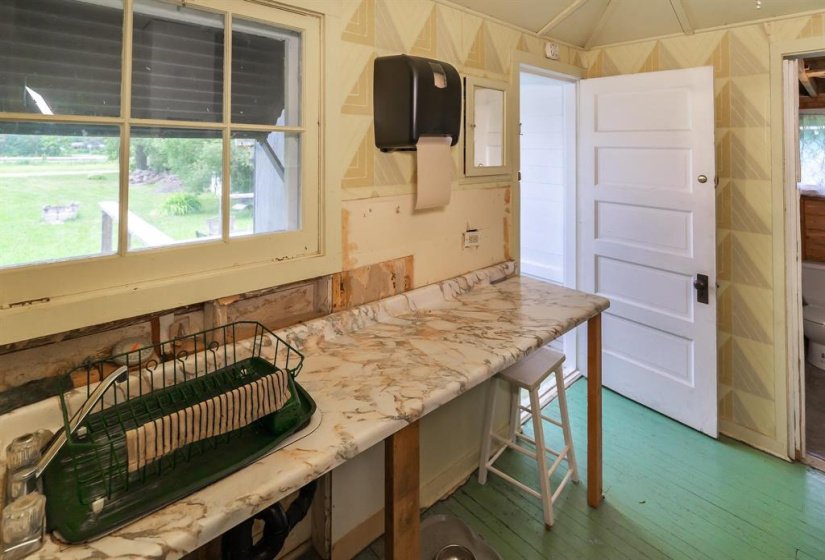 47 Lakeview, 3 Bedroom Bedrooms, 6 Room Rooms,0,Residential,For Sale,Lakeview,0