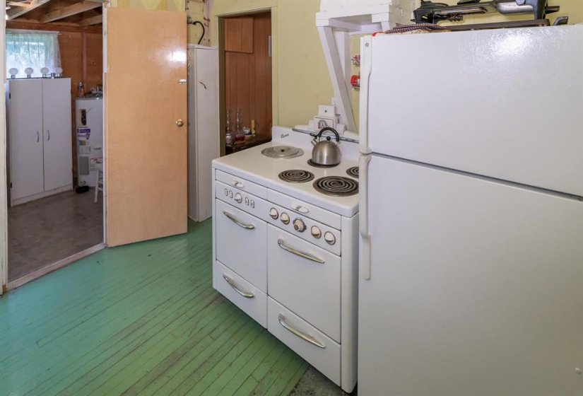 47 Lakeview, 3 Bedroom Bedrooms, 6 Room Rooms,0,Residential,For Sale,Lakeview,0