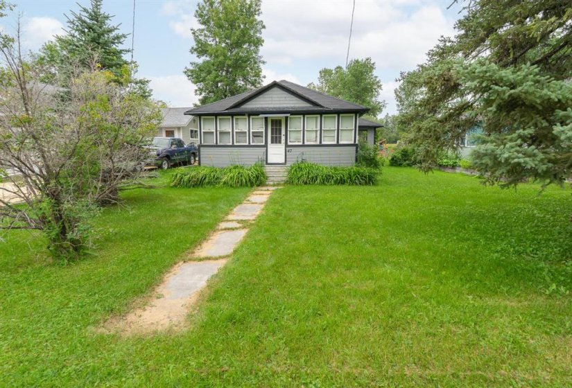 47 Lakeview, 3 Bedroom Bedrooms, 6 Room Rooms,0,Residential,For Sale,Lakeview,0