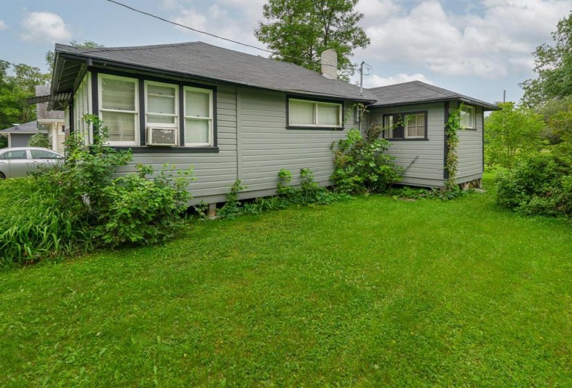 47 Lakeview, 3 Bedroom Bedrooms, 6 Room Rooms,0,Residential,For Sale,Lakeview,0