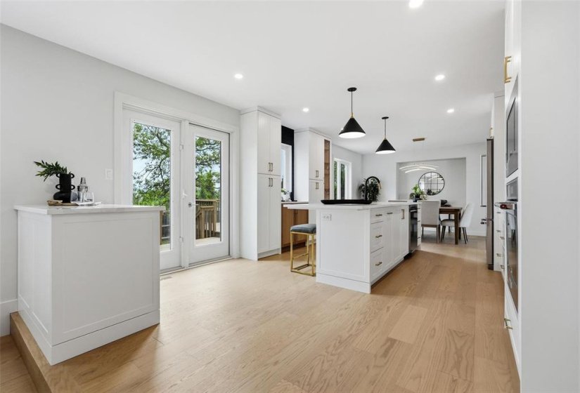 162 Park, 4 Bedroom Bedrooms, 17 Room Rooms,3 BathroomBathrooms,Residential,For Sale,Park,0