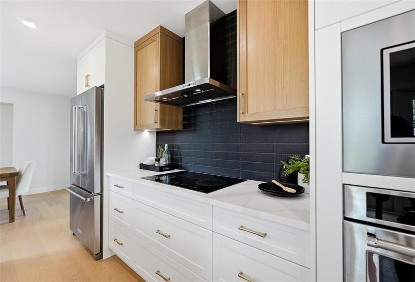 162 Park, 4 Bedroom Bedrooms, 17 Room Rooms,3 BathroomBathrooms,Residential,For Sale,Park,0