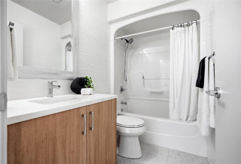 162 Park, 4 Bedroom Bedrooms, 17 Room Rooms,3 BathroomBathrooms,Residential,For Sale,Park,0
