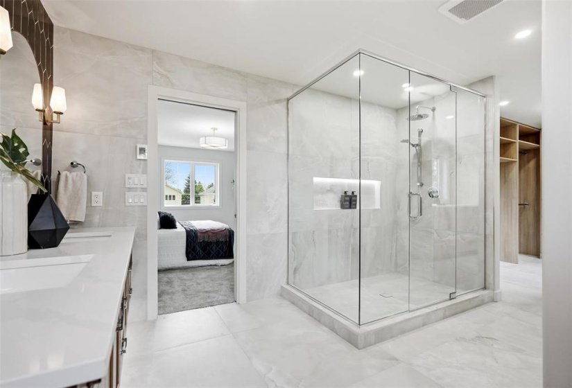 162 Park, 4 Bedroom Bedrooms, 17 Room Rooms,3 BathroomBathrooms,Residential,For Sale,Park,0