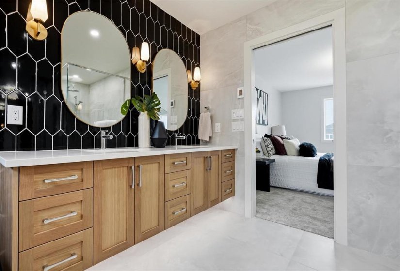 162 Park, 4 Bedroom Bedrooms, 17 Room Rooms,3 BathroomBathrooms,Residential,For Sale,Park,0