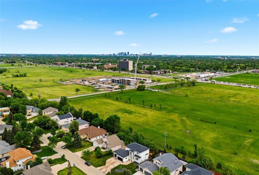 162 Park, 4 Bedroom Bedrooms, 17 Room Rooms,3 BathroomBathrooms,Residential,For Sale,Park,0