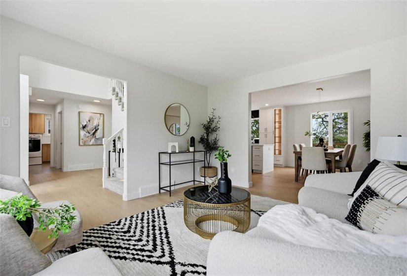162 Park, 4 Bedroom Bedrooms, 17 Room Rooms,3 BathroomBathrooms,Residential,For Sale,Park,0