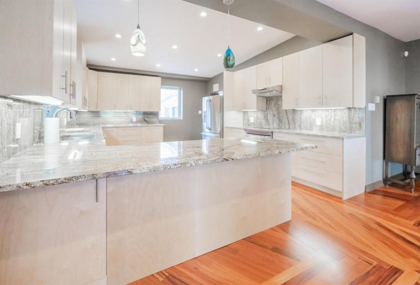 58073 Murdock, 3 Bedroom Bedrooms, 12 Room Rooms,3 BathroomBathrooms,Residential,For Sale,Murdock,0
