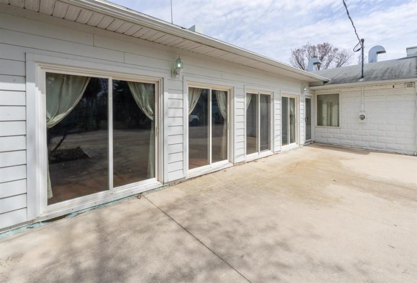 58073 Murdock, 3 Bedroom Bedrooms, 12 Room Rooms,3 BathroomBathrooms,Residential,For Sale,Murdock,0