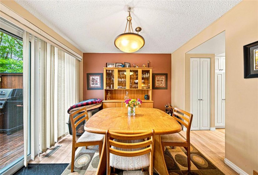 47 Abington, 3 Bedroom Bedrooms, 13 Room Rooms,2 BathroomBathrooms,Residential,For Sale,Abington,0