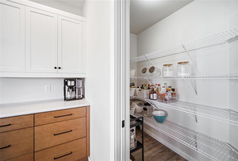 357 Atlas, 3 Bedroom Bedrooms, 15 Room Rooms,2 BathroomBathrooms,Residential,For Sale,Atlas,0
