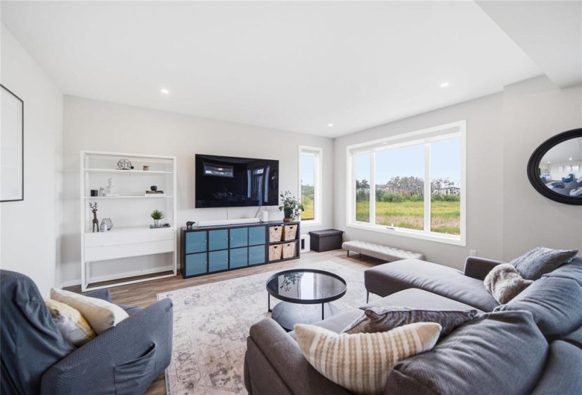 357 Atlas, 3 Bedroom Bedrooms, 15 Room Rooms,2 BathroomBathrooms,Residential,For Sale,Atlas,0