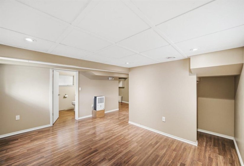 793 St Mary's, 2 Bedroom Bedrooms, 9 Room Rooms,1 BathroomBathrooms,Residential,For Sale,St Mary's,0